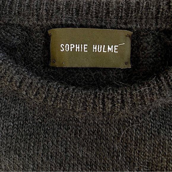 SOLD! Mohair! Designer Zigzag Sweater. - Picture 4 of 6